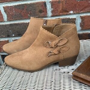 NWOT Jack Rogers Kali Suede Ankle Boots